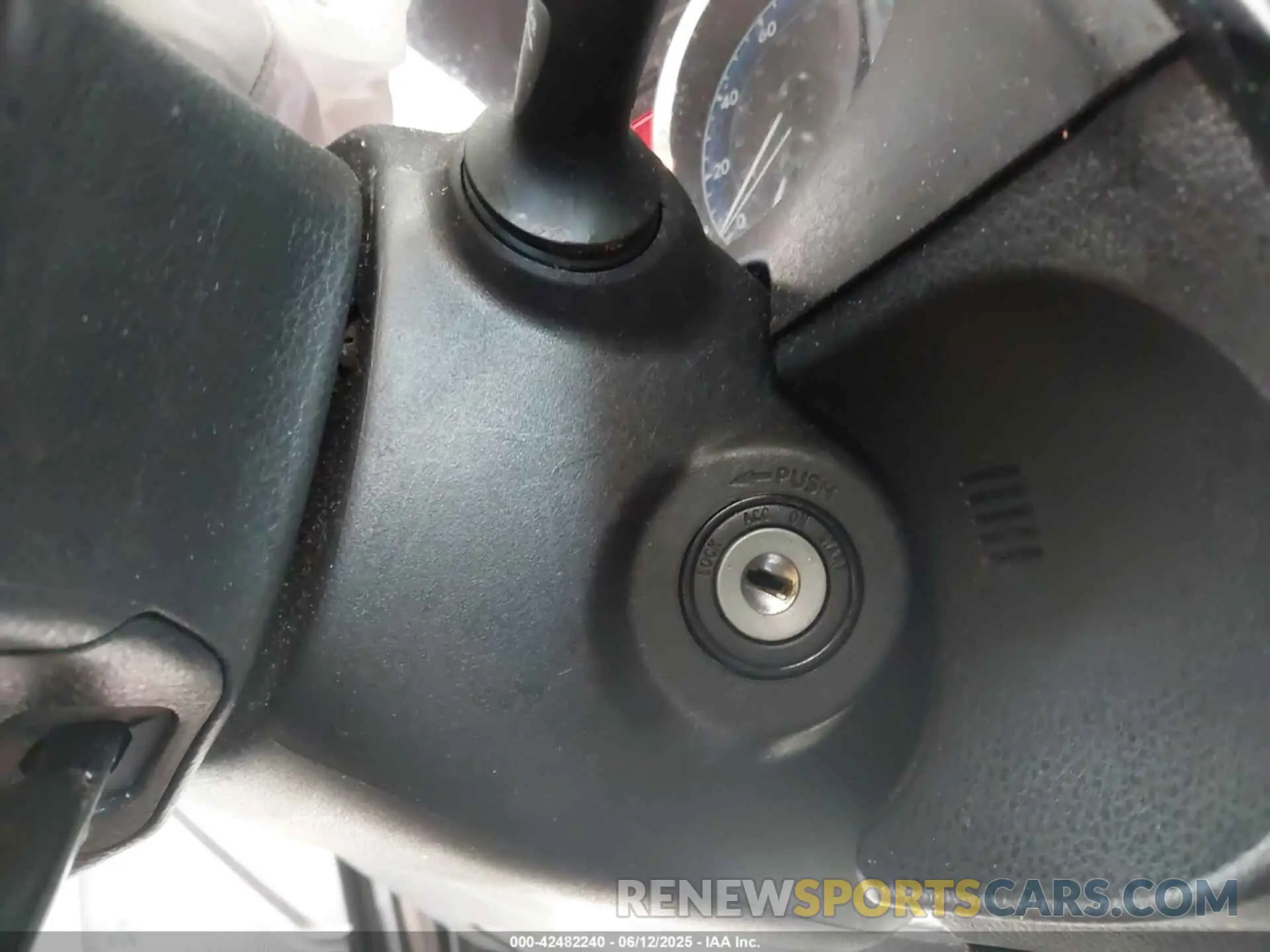 11 fotografías del automóvil dañado 5YFBURHE5KP858493 TOYOTA COROLLA 2019