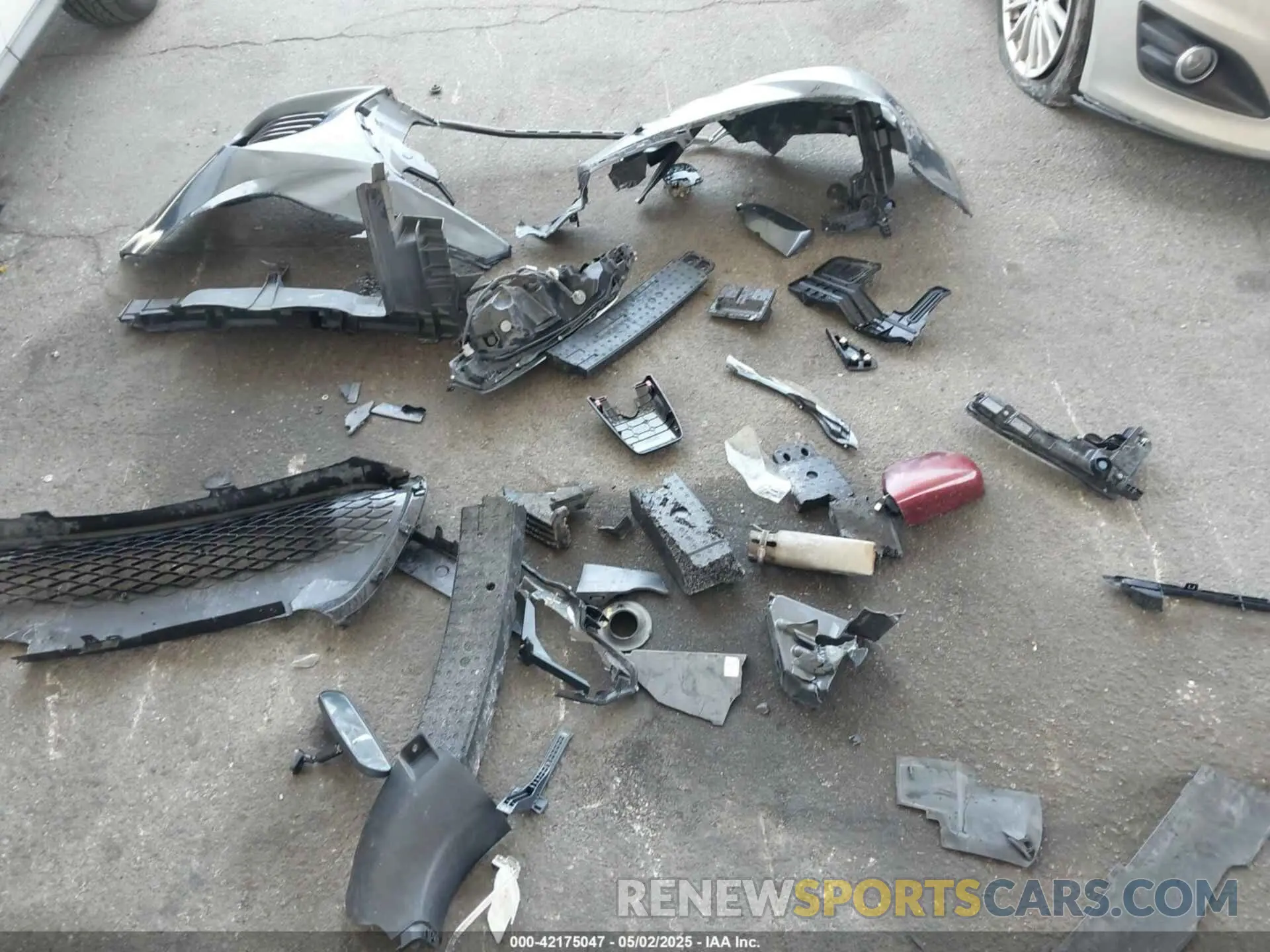 12 fotografías del automóvil dañado 5YFBURHE5KP862334 TOYOTA COROLLA 2019