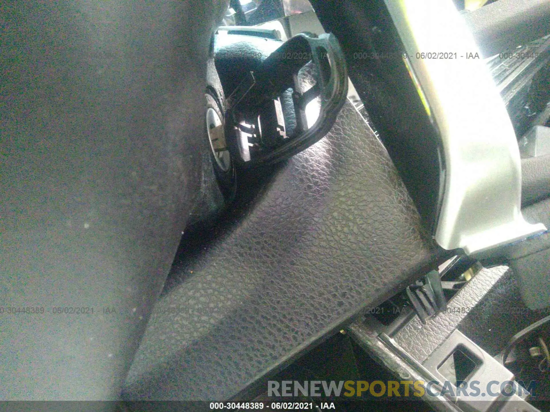 11 fotografías del automóvil dañado 5YFBURHE5KP866416 TOYOTA COROLLA 2019
