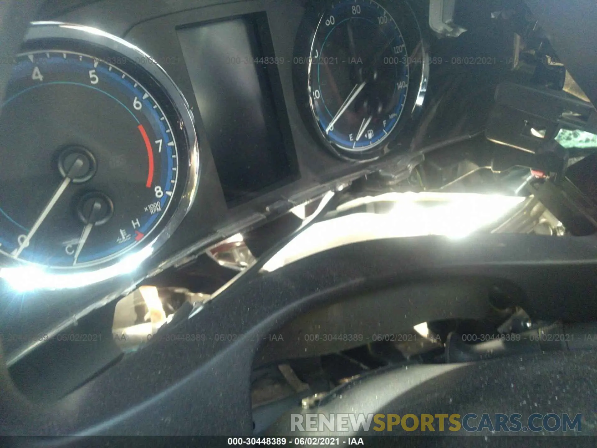 7 fotografías del automóvil dañado 5YFBURHE5KP866416 TOYOTA COROLLA 2019
