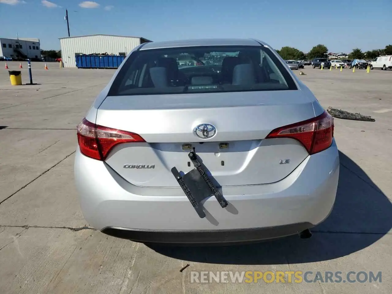 6 fotografías del automóvil dañado 5YFBURHE5KP870949 TOYOTA COROLLA 2019