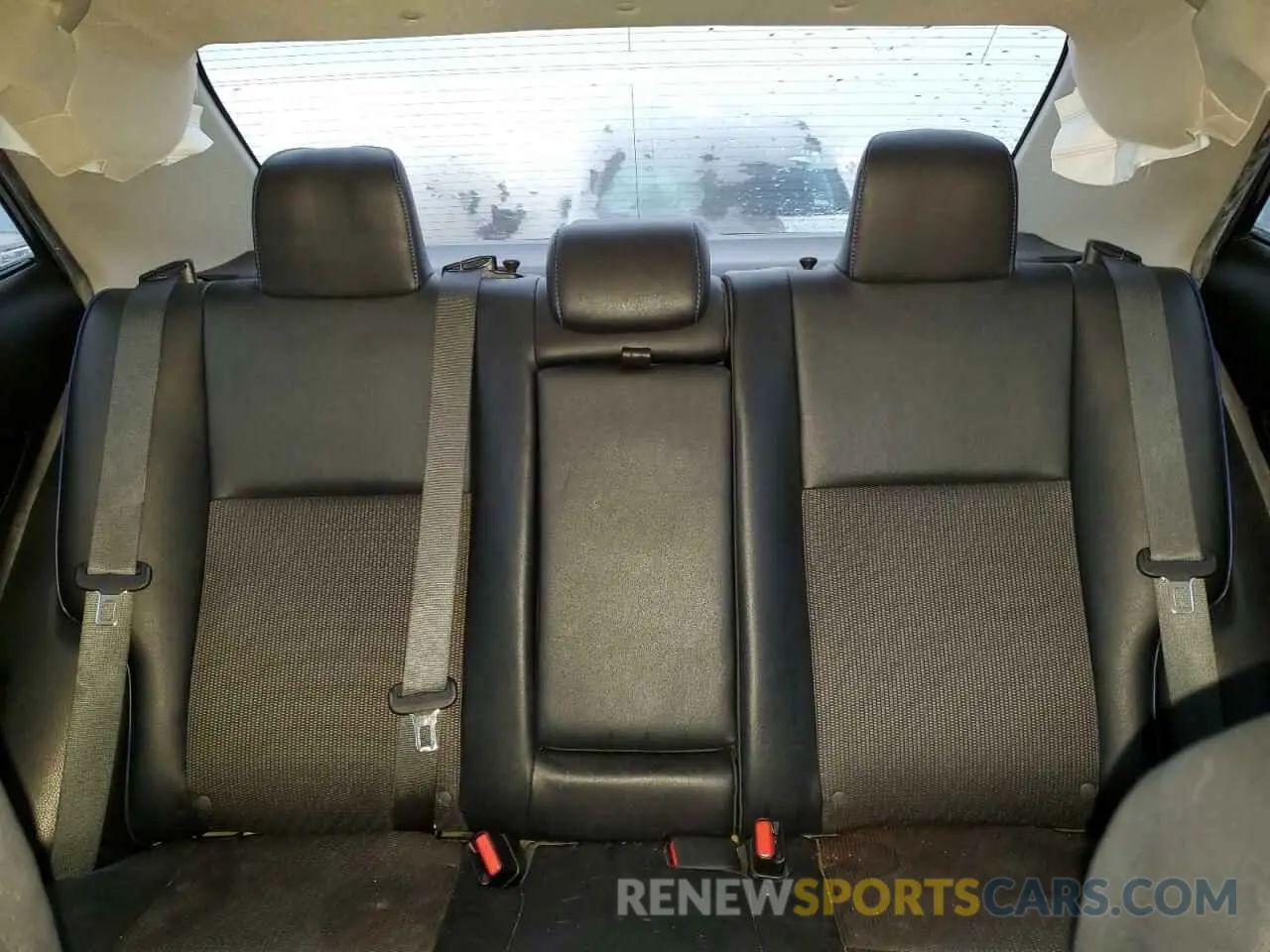 10 fotografías del automóvil dañado 5YFBURHE5KP873317 TOYOTA COROLLA 2019