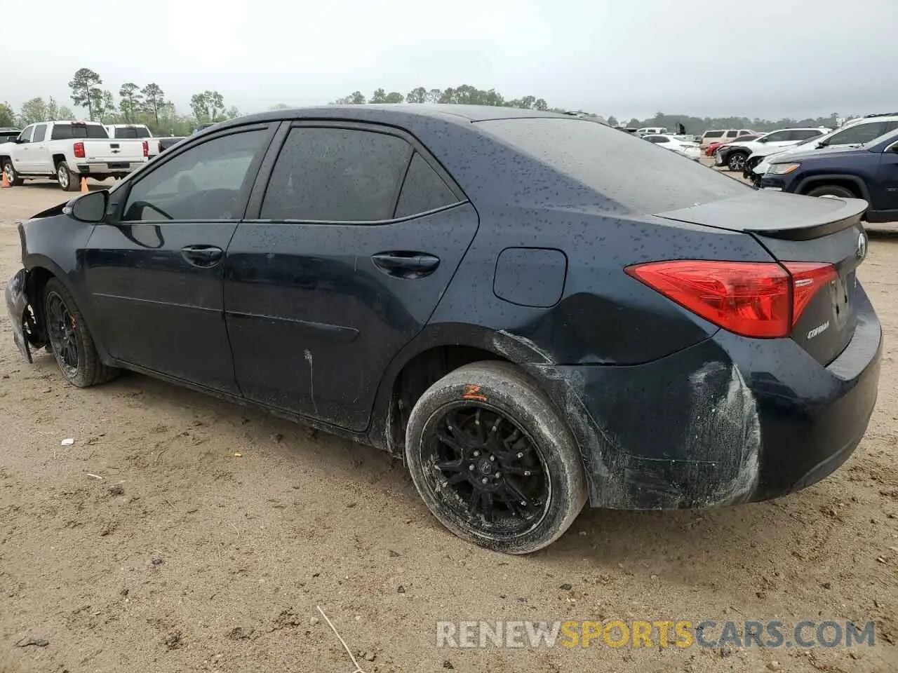 2 fotografías del automóvil dañado 5YFBURHE5KP873317 TOYOTA COROLLA 2019