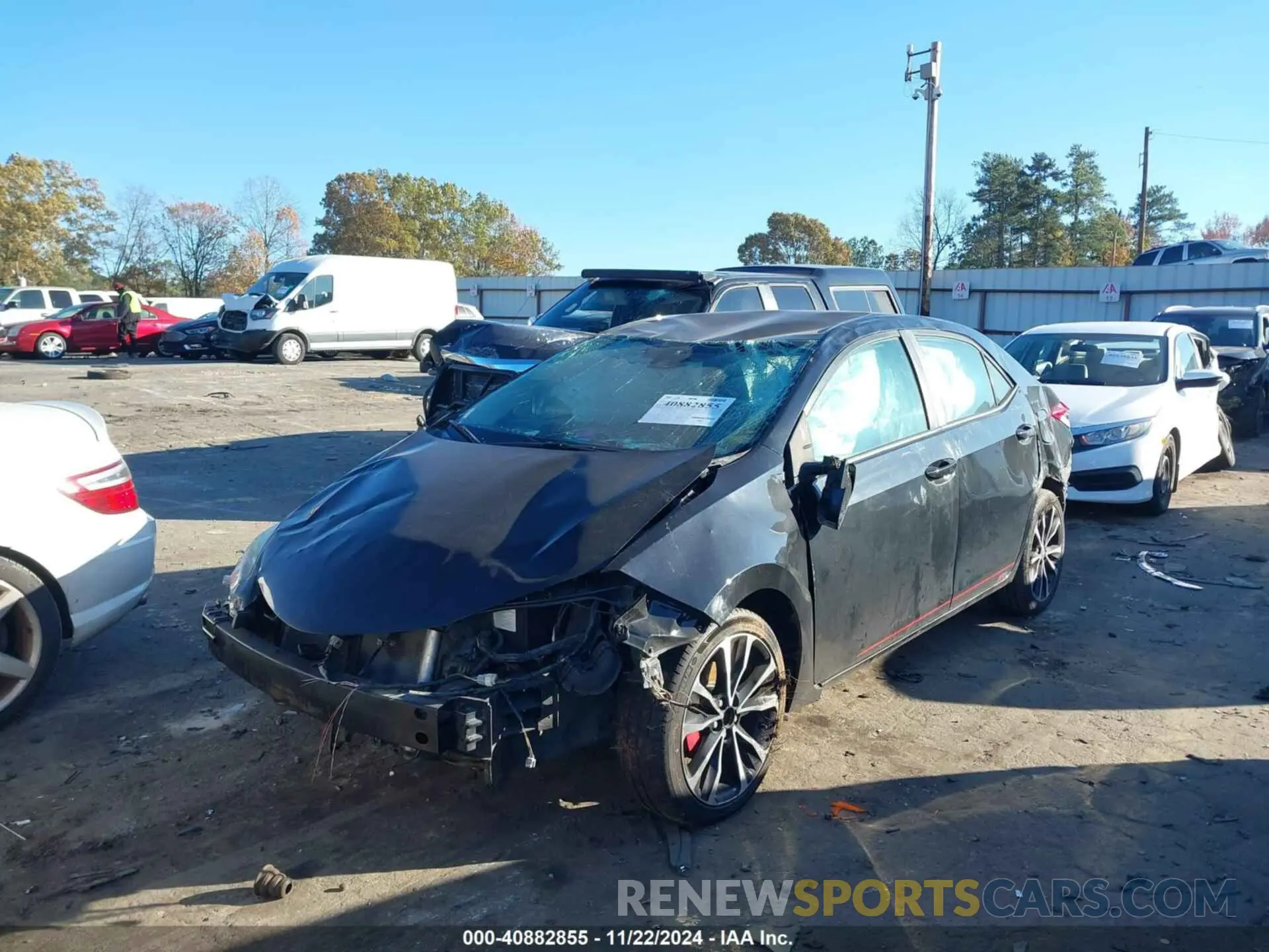 2 fotografías del automóvil dañado 5YFBURHE5KP881840 TOYOTA COROLLA 2019