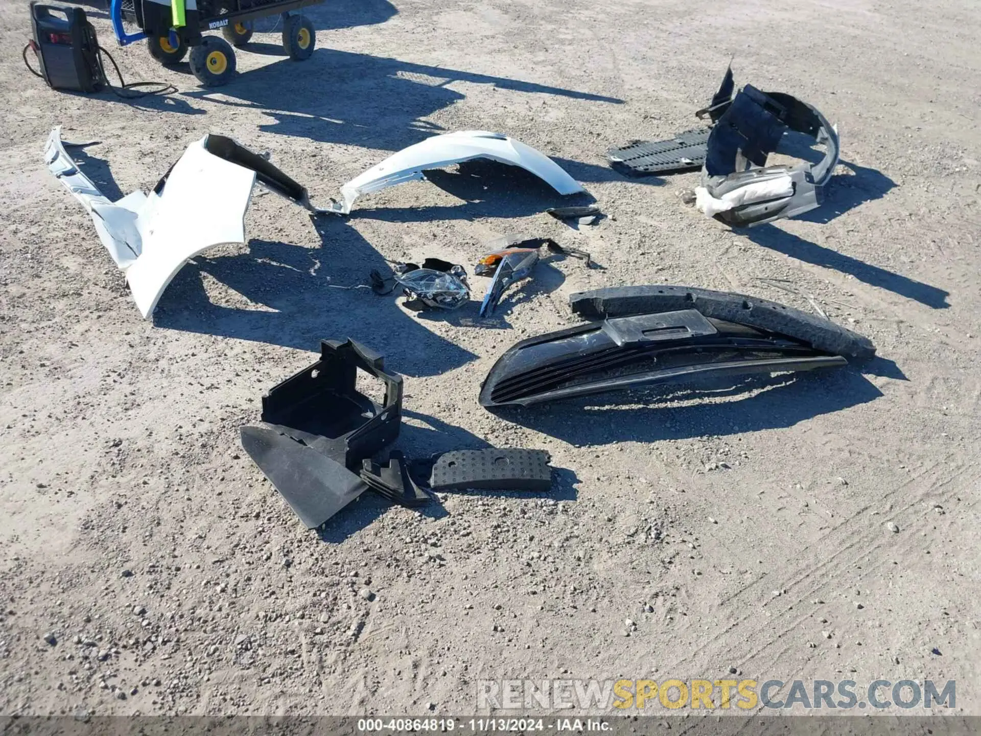 12 fotografías del automóvil dañado 5YFBURHE5KP883782 TOYOTA COROLLA 2019