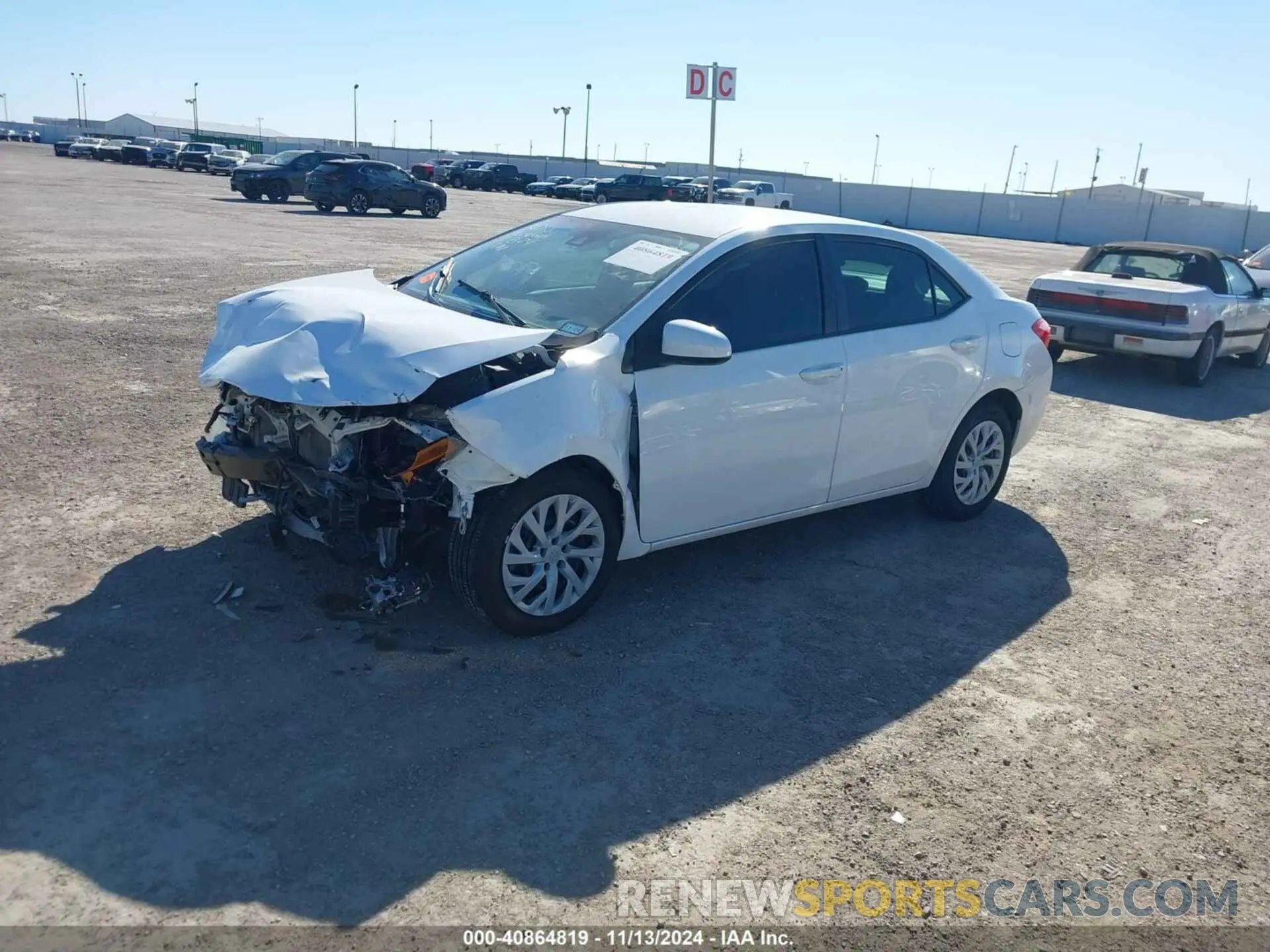 15 fotografías del automóvil dañado 5YFBURHE5KP883782 TOYOTA COROLLA 2019