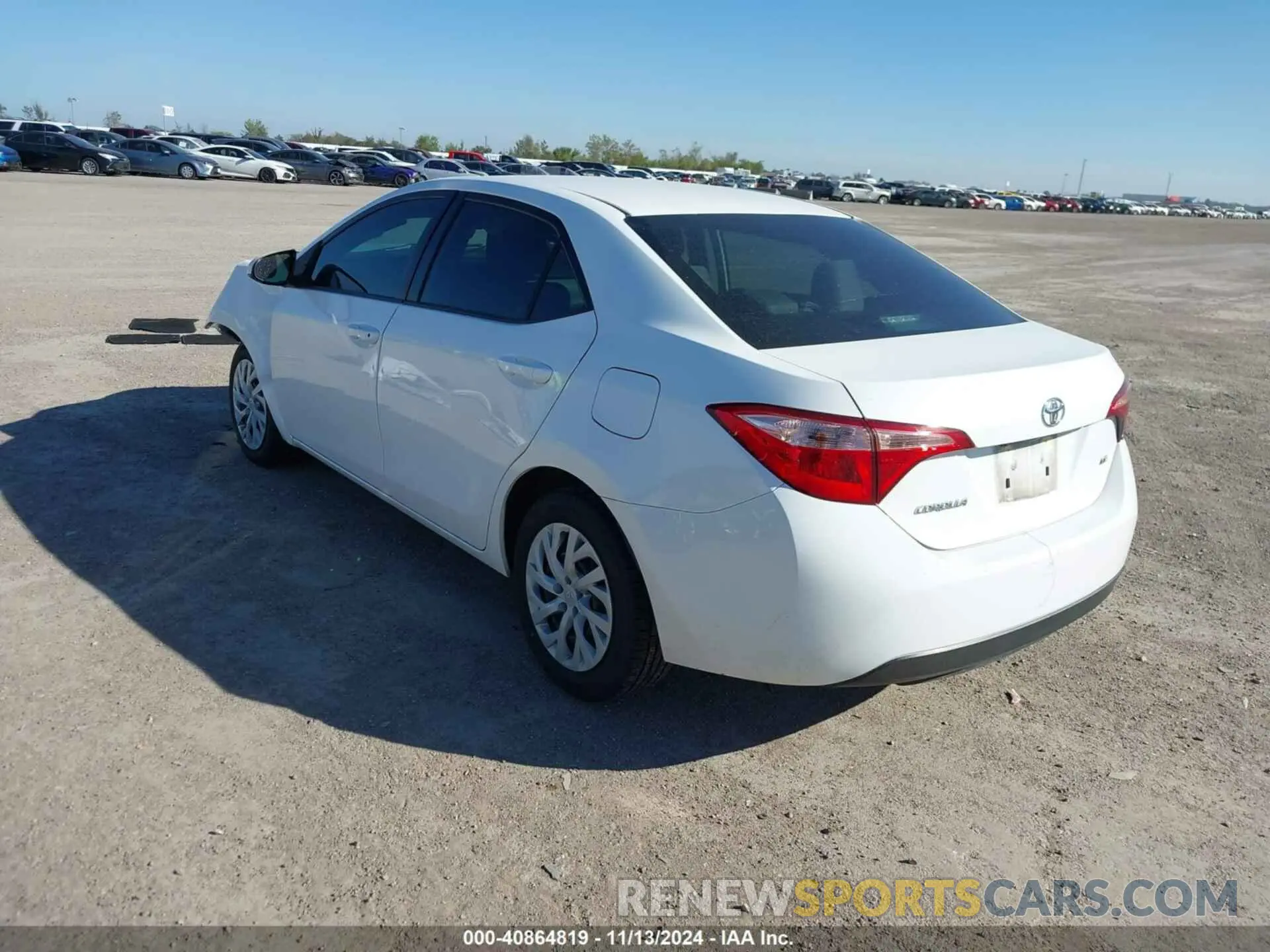 3 fotografías del automóvil dañado 5YFBURHE5KP883782 TOYOTA COROLLA 2019