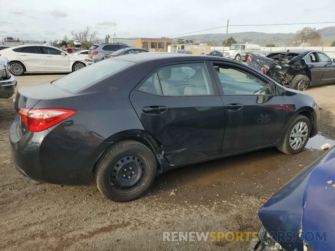 3 fotografías del automóvil dañado 5YFBURHE5KP884141 TOYOTA COROLLA 2019
