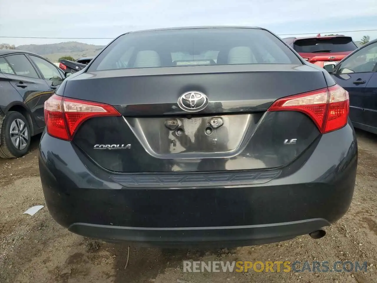 6 fotografías del automóvil dañado 5YFBURHE5KP884141 TOYOTA COROLLA 2019