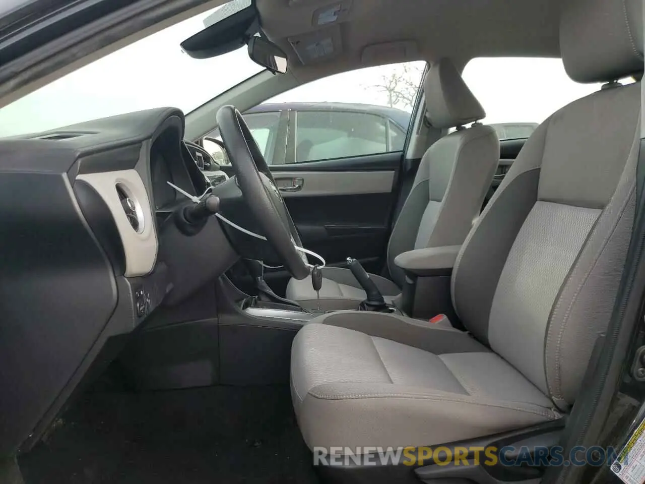 7 fotografías del automóvil dañado 5YFBURHE5KP884141 TOYOTA COROLLA 2019