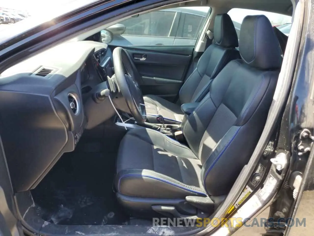 7 fotografías del automóvil dañado 5YFBURHE5KP887752 TOYOTA COROLLA 2019