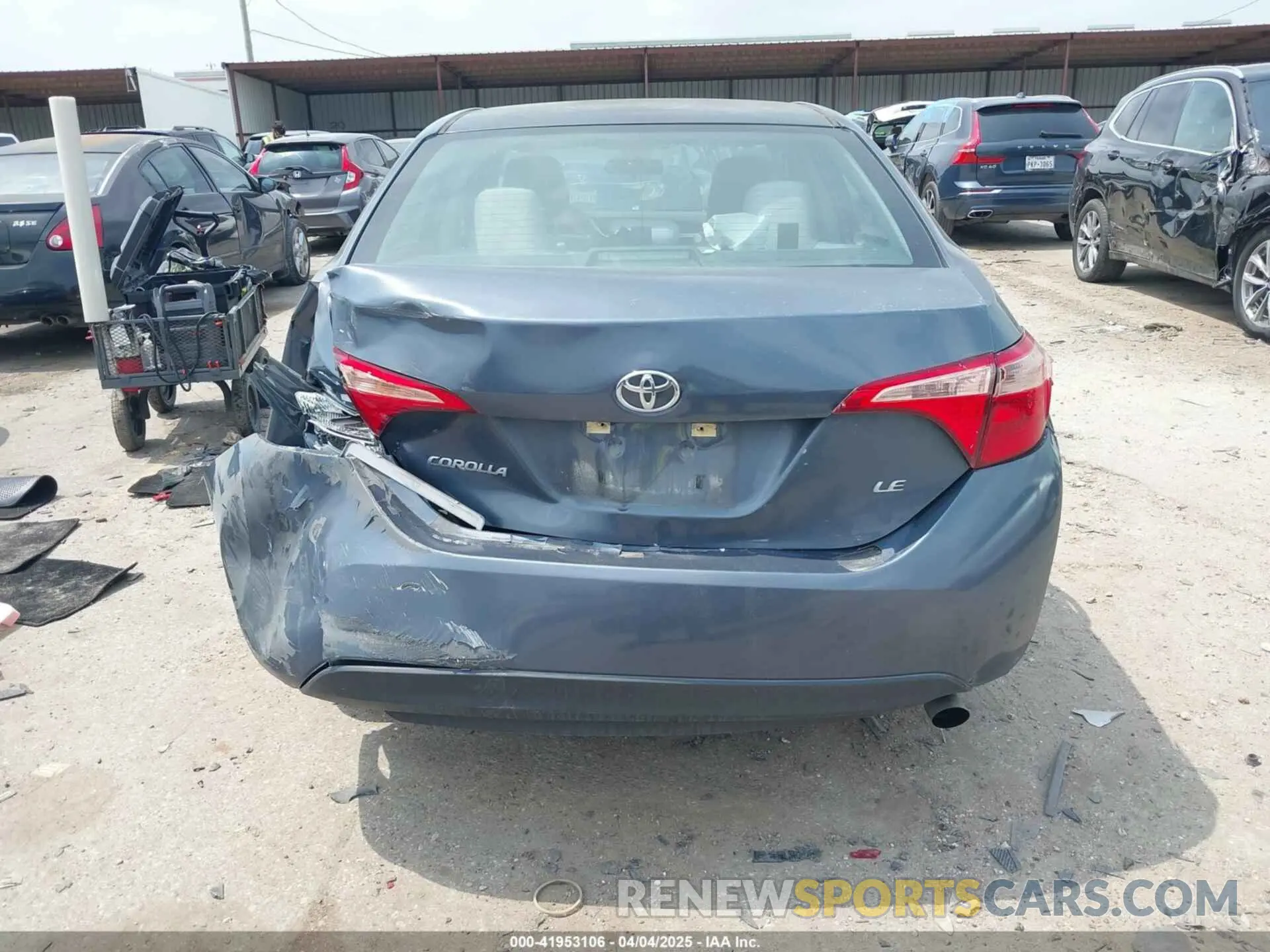 15 fotografías del automóvil dañado 5YFBURHE5KP888626 TOYOTA COROLLA 2019