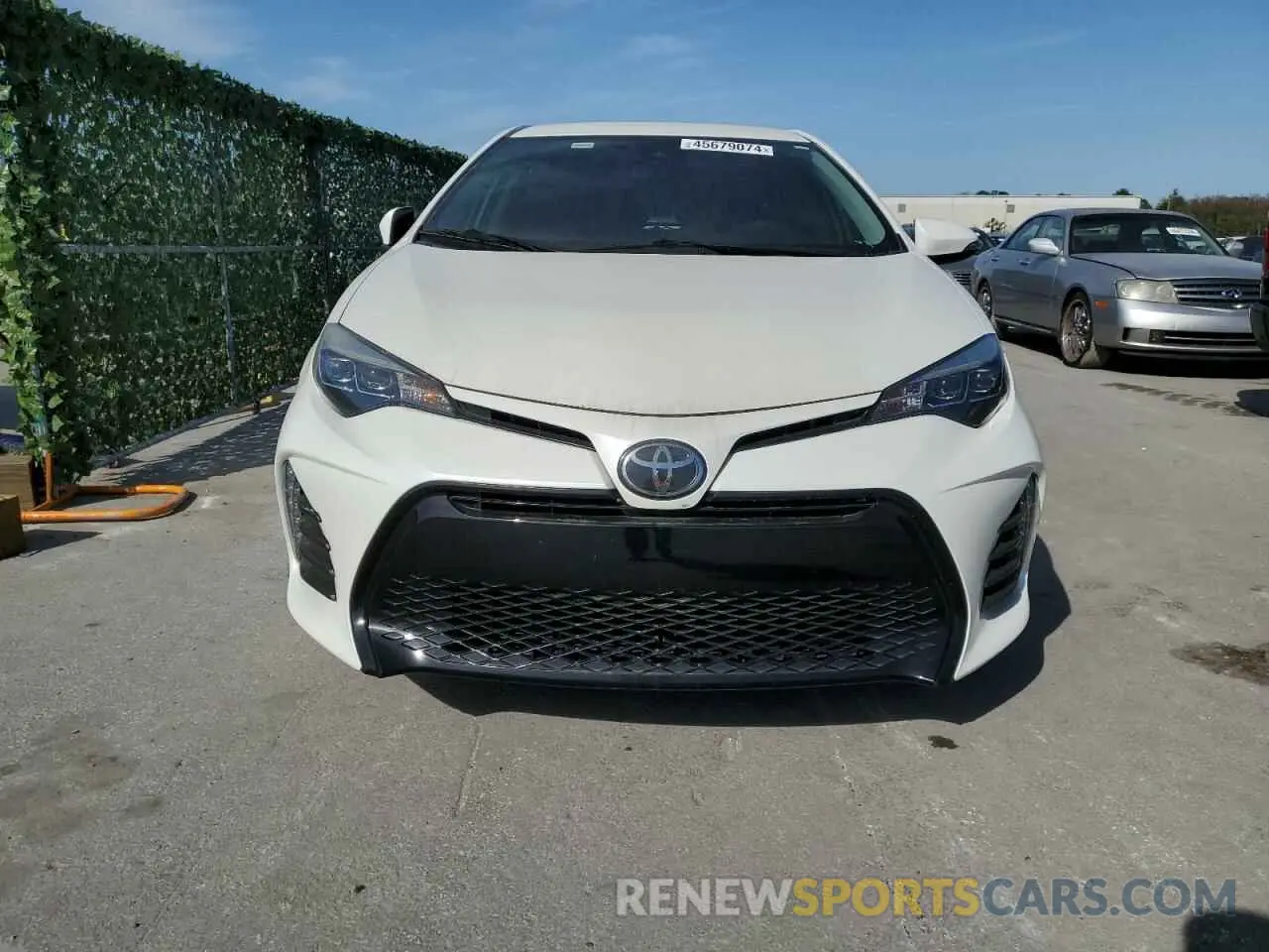 5 fotografías del automóvil dañado 5YFBURHE5KP892773 TOYOTA COROLLA 2019