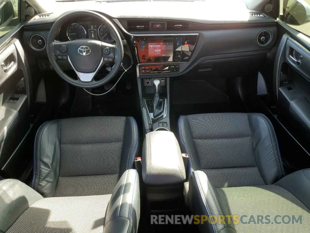 8 fotografías del automóvil dañado 5YFBURHE5KP892773 TOYOTA COROLLA 2019