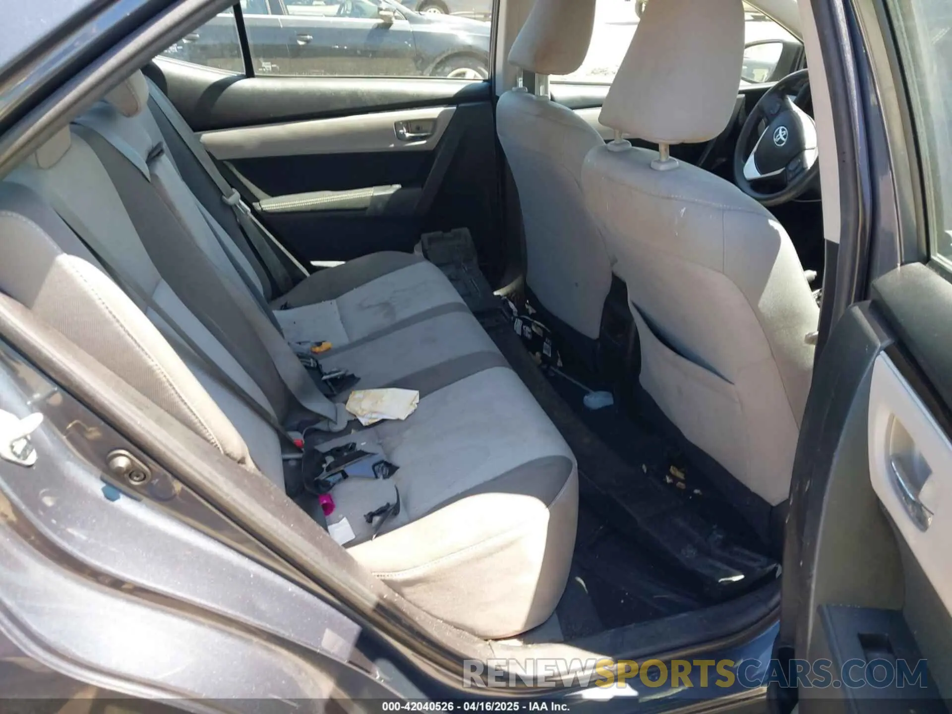8 fotografías del automóvil dañado 5YFBURHE5KP897309 TOYOTA COROLLA 2019