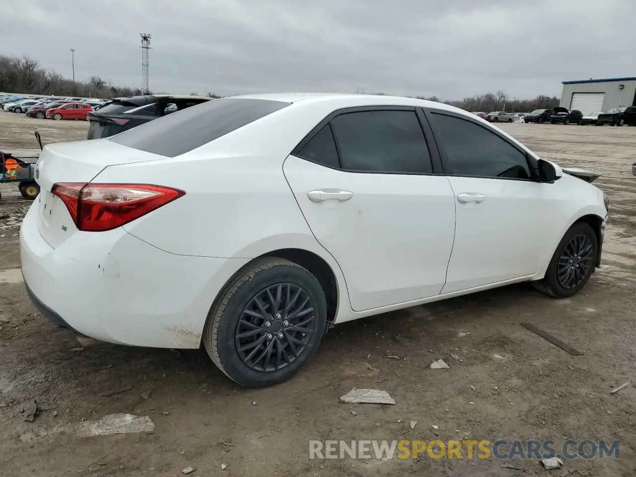 3 fotografías del automóvil dañado 5YFBURHE5KP899447 TOYOTA COROLLA 2019