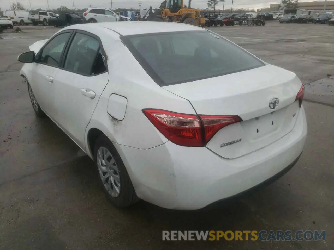 3 fotografías del automóvil dañado 5YFBURHE5KP905313 TOYOTA COROLLA 2019