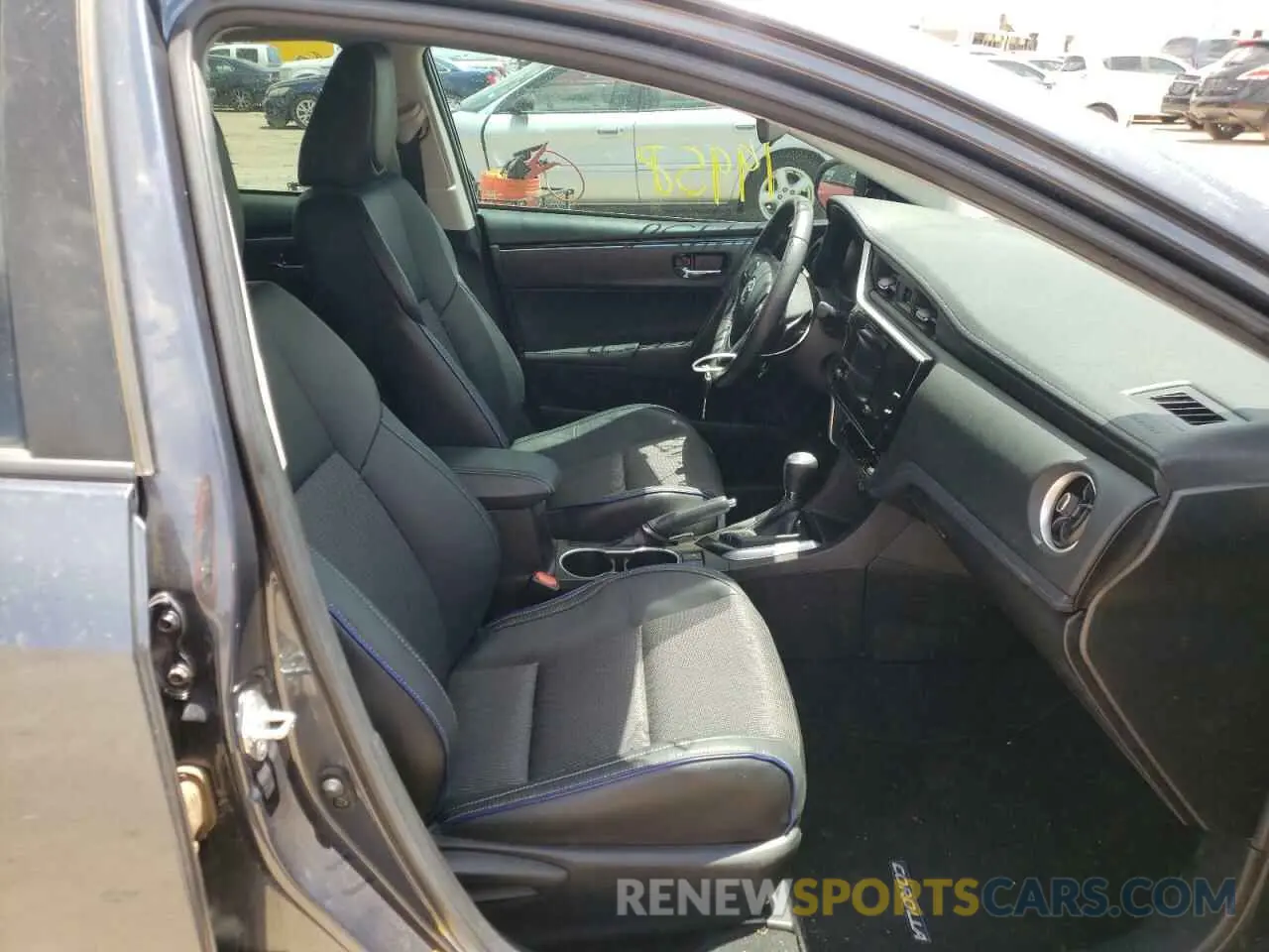 5 fotografías del automóvil dañado 5YFBURHE5KP905988 TOYOTA COROLLA 2019