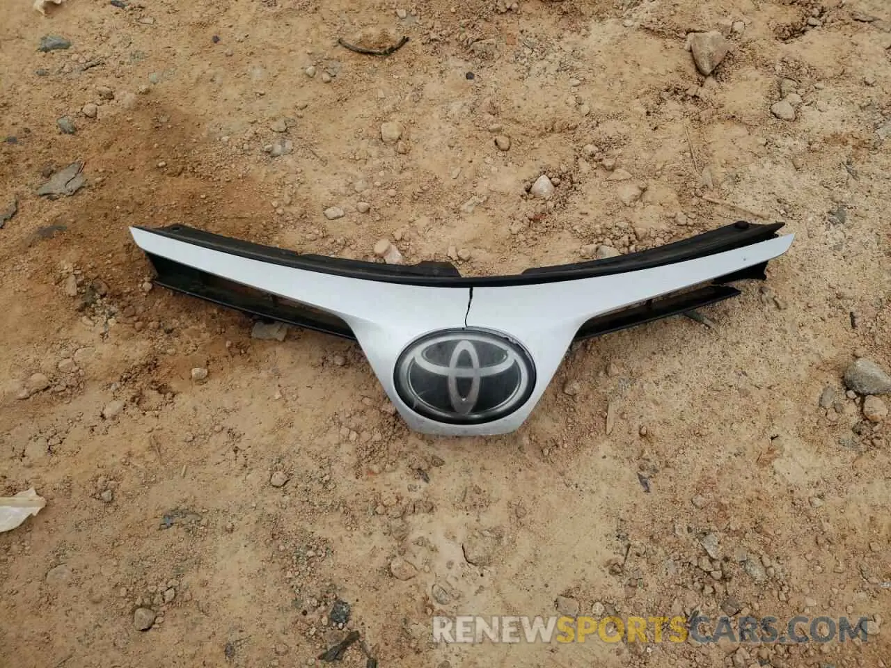 14 fotografías del automóvil dañado 5YFBURHE5KP910088 TOYOTA COROLLA 2019