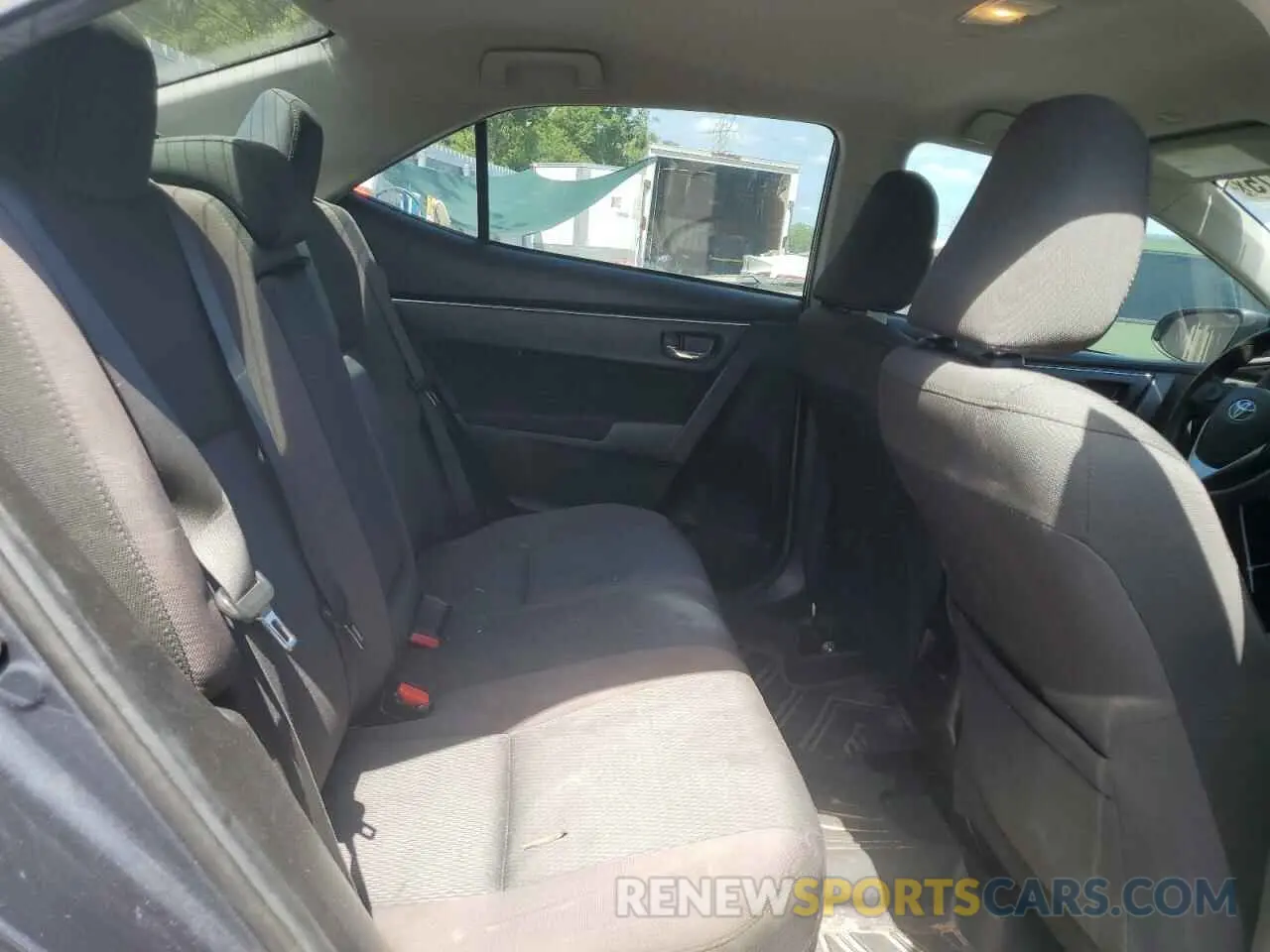 10 fotografías del automóvil dañado 5YFBURHE5KP912486 TOYOTA COROLLA 2019