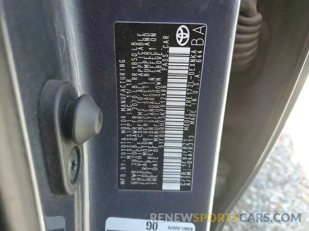 12 fotografías del automóvil dañado 5YFBURHE5KP912486 TOYOTA COROLLA 2019