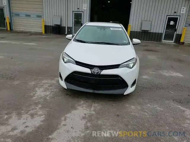 13 fotografías del automóvil dañado 5YFBURHE5KP919972 TOYOTA COROLLA 2019