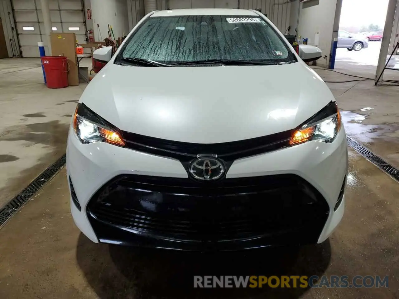 5 fotografías del automóvil dañado 5YFBURHE5KP919972 TOYOTA COROLLA 2019