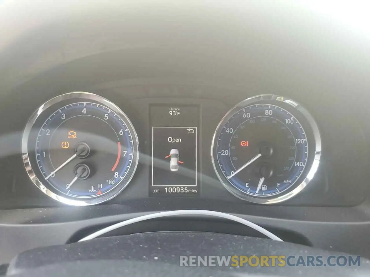 9 fotografías del automóvil dañado 5YFBURHE5KP921284 TOYOTA COROLLA 2019