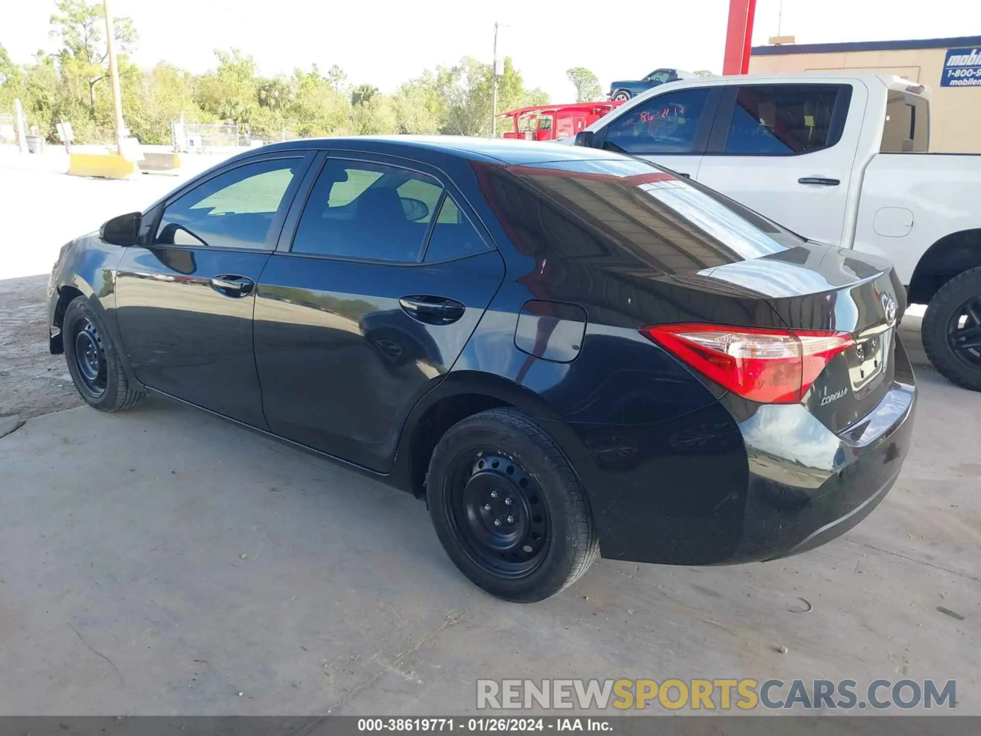 3 fotografías del automóvil dañado 5YFBURHE5KP921432 TOYOTA COROLLA 2019