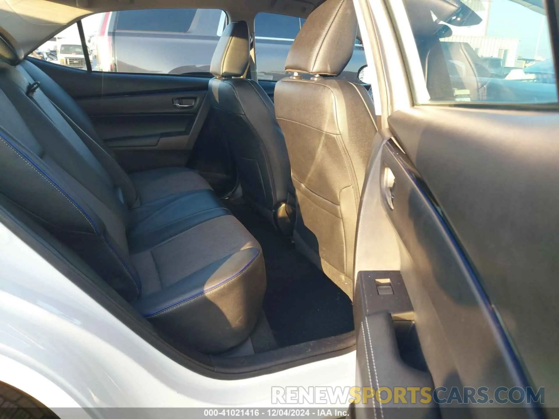 8 fotografías del automóvil dañado 5YFBURHE5KP921964 TOYOTA COROLLA 2019