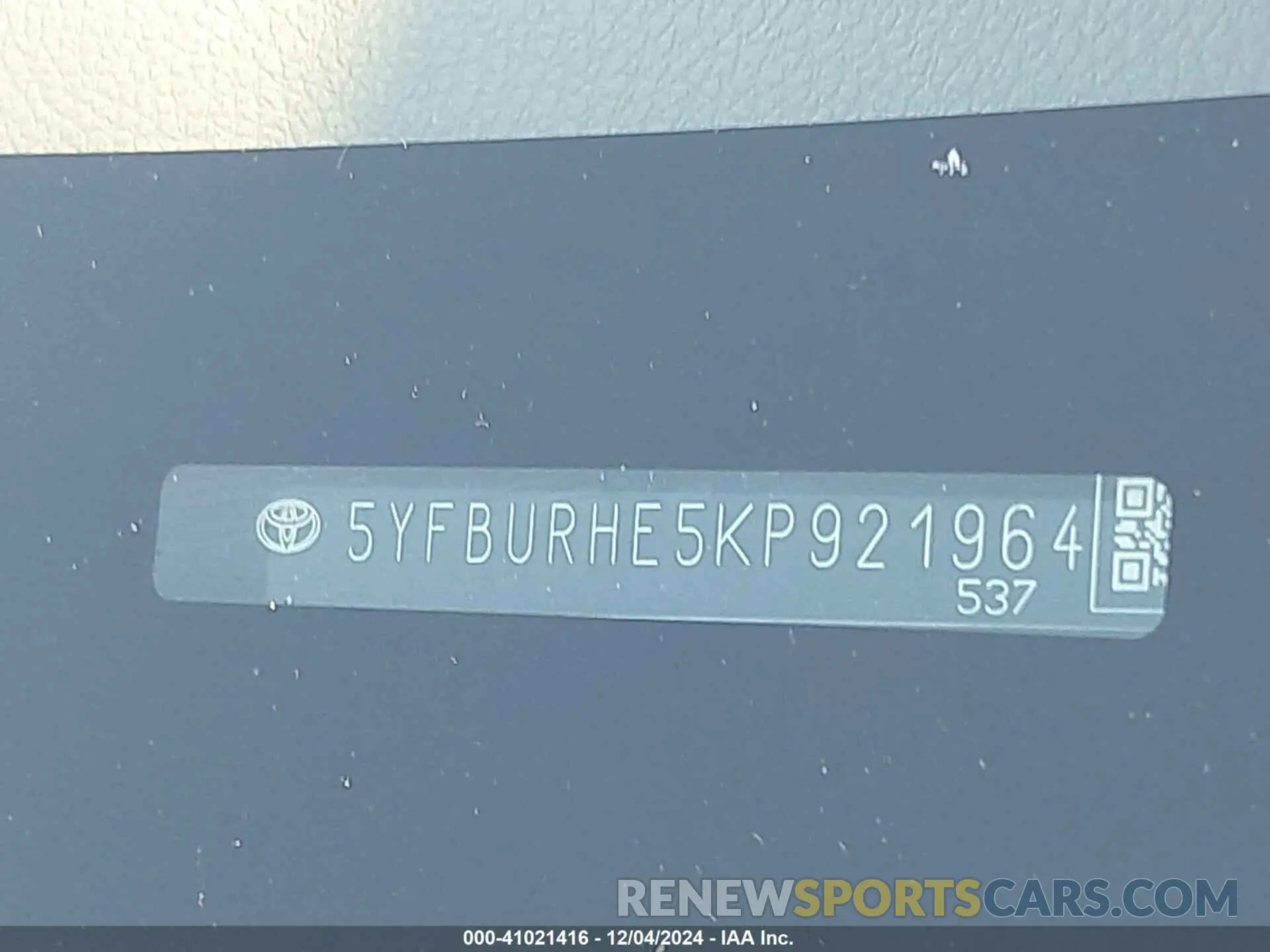 9 fotografías del automóvil dañado 5YFBURHE5KP921964 TOYOTA COROLLA 2019