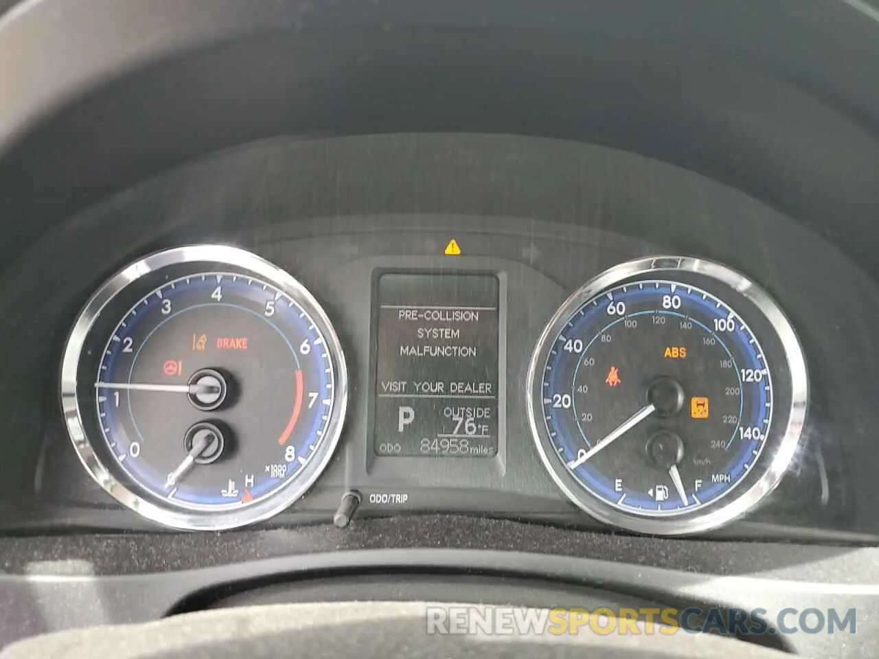 9 fotografías del automóvil dañado 5YFBURHE5KP925500 TOYOTA COROLLA 2019