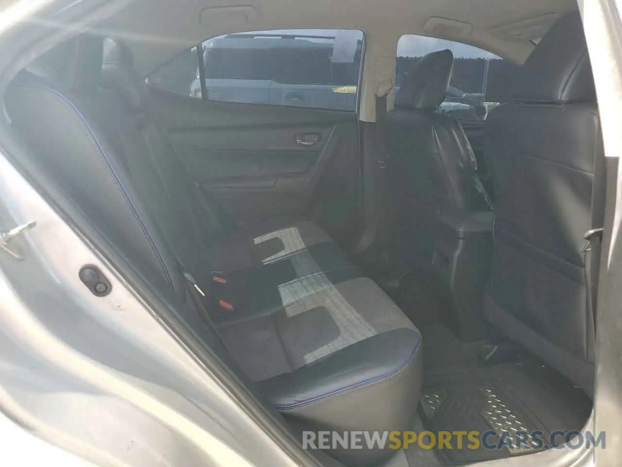 10 fotografías del automóvil dañado 5YFBURHE5KP929854 TOYOTA COROLLA 2019