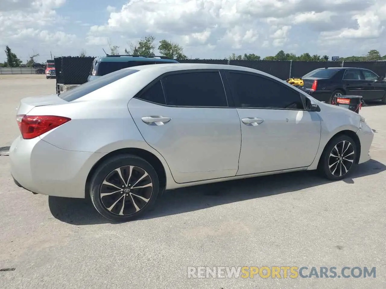 3 fotografías del automóvil dañado 5YFBURHE5KP929854 TOYOTA COROLLA 2019