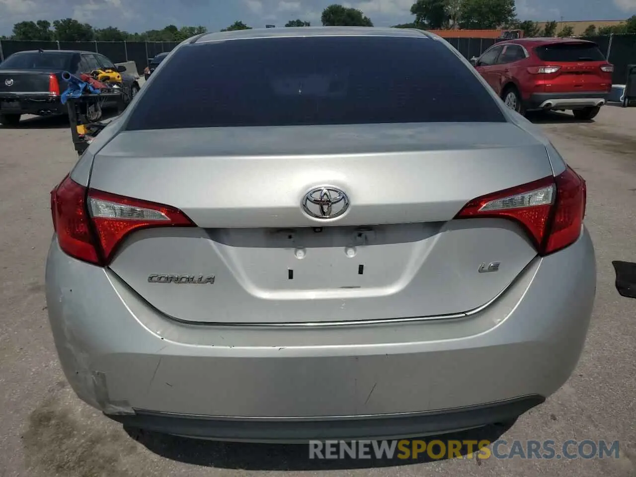 6 fotografías del automóvil dañado 5YFBURHE5KP929854 TOYOTA COROLLA 2019