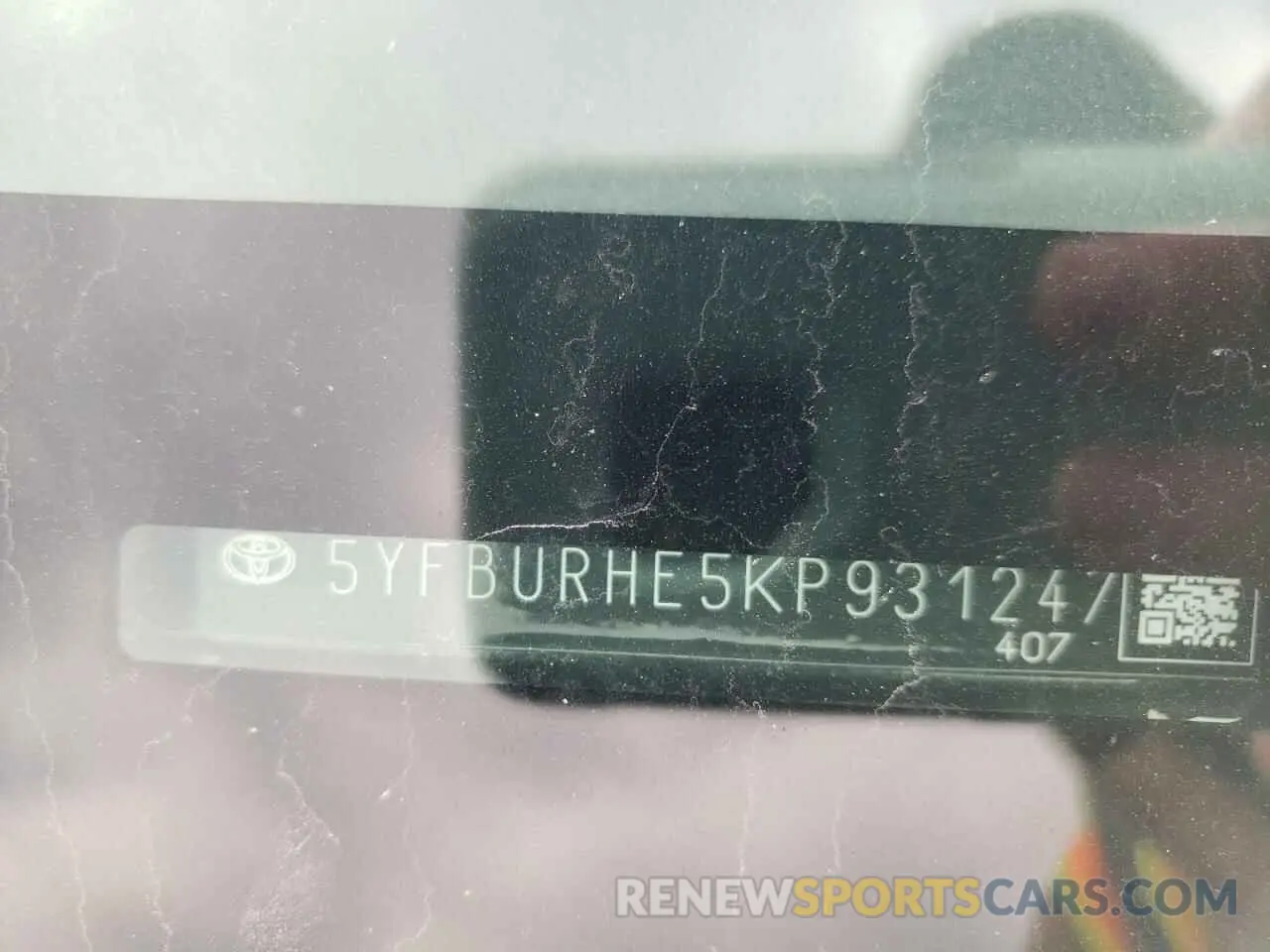 14 fotografías del automóvil dañado 5YFBURHE5KP931247 TOYOTA COROLLA 2019