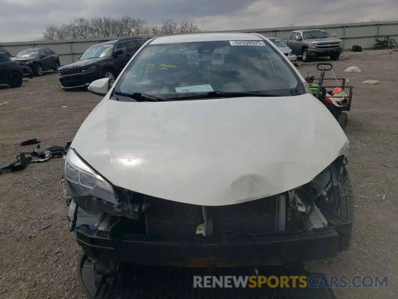 5 fotografías del automóvil dañado 5YFBURHE5KP931247 TOYOTA COROLLA 2019