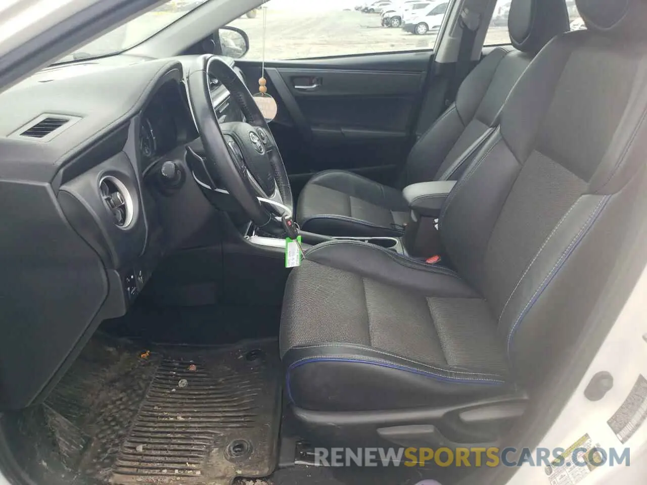 7 fotografías del automóvil dañado 5YFBURHE5KP931247 TOYOTA COROLLA 2019