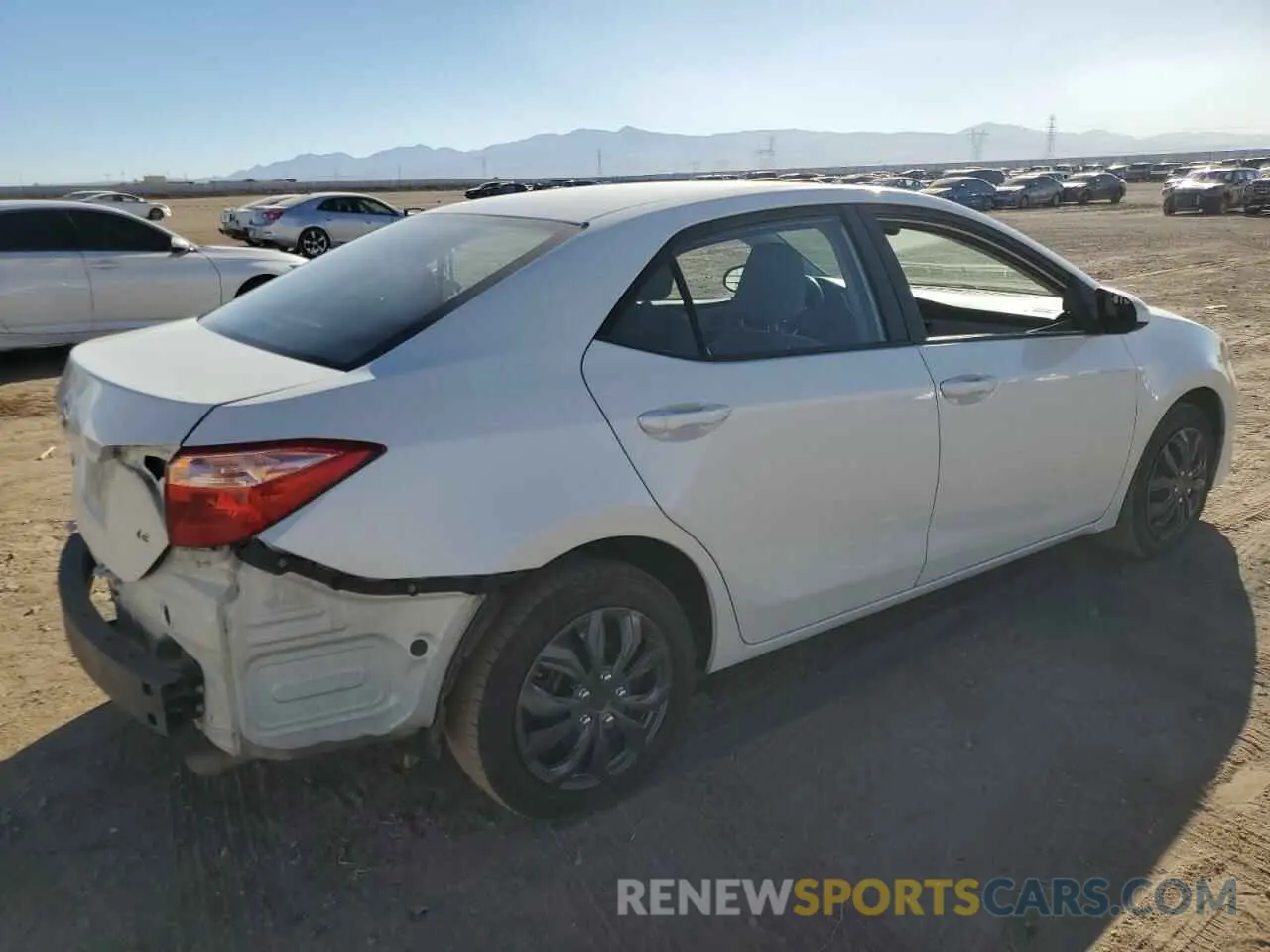 3 fotografías del automóvil dañado 5YFBURHE5KP931619 TOYOTA COROLLA 2019