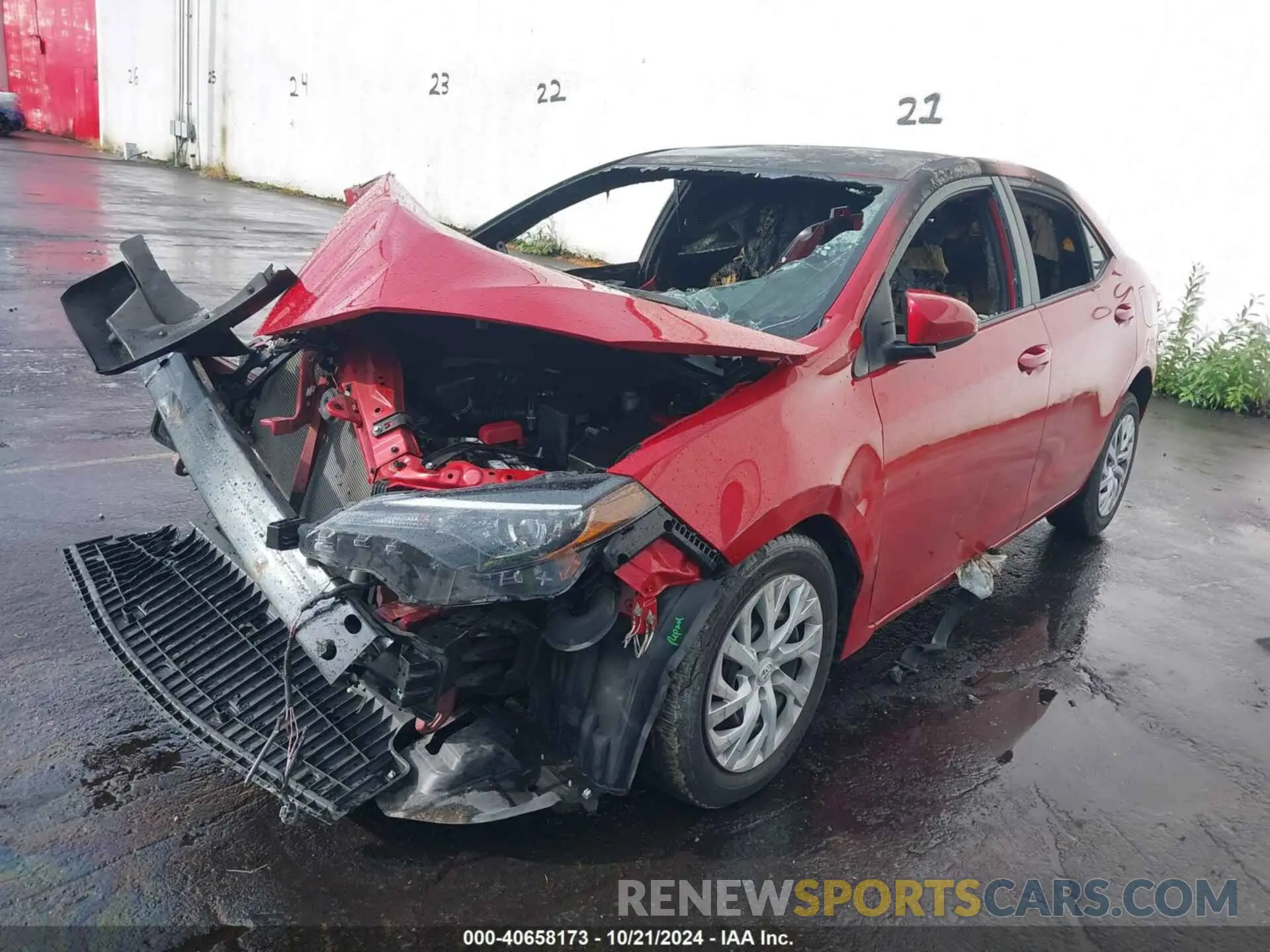2 fotografías del automóvil dañado 5YFBURHE5KP933323 TOYOTA COROLLA 2019