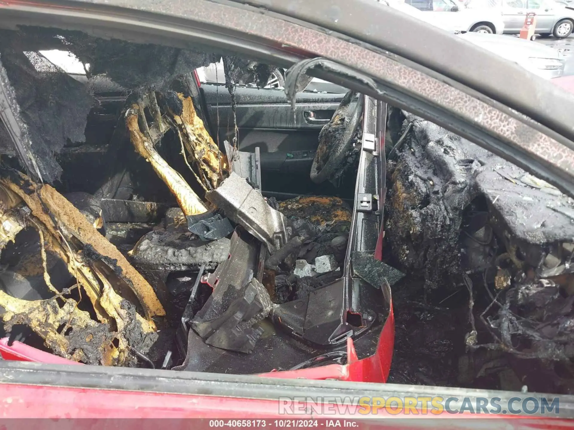 5 fotografías del automóvil dañado 5YFBURHE5KP933323 TOYOTA COROLLA 2019