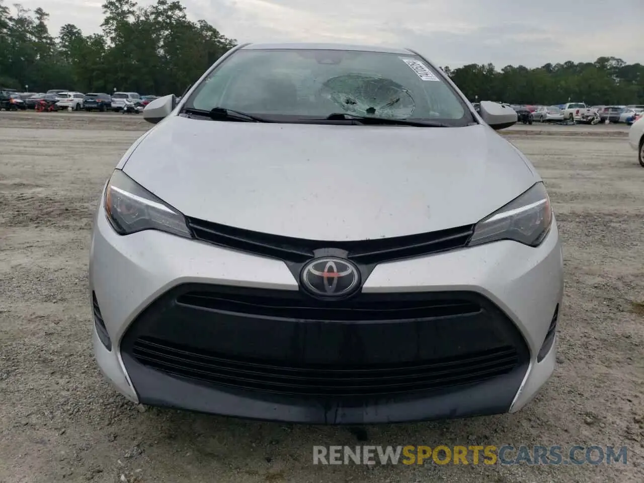 5 fotografías del automóvil dañado 5YFBURHE5KP938294 TOYOTA COROLLA 2019