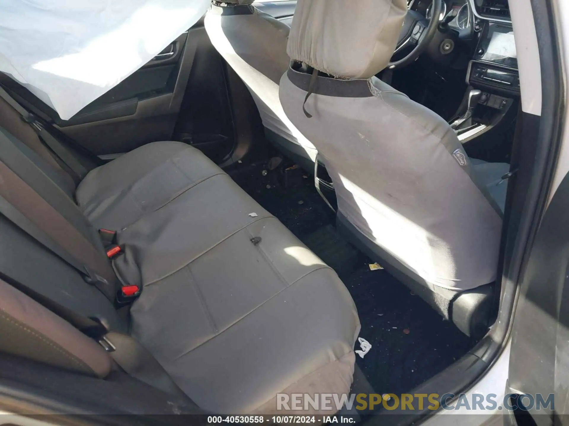8 fotografías del automóvil dañado 5YFBURHE5KP939915 TOYOTA COROLLA 2019