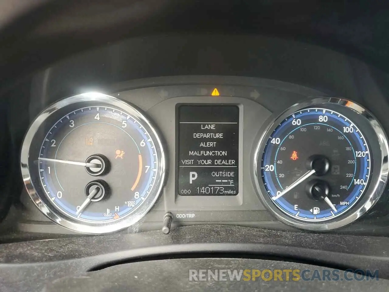 9 fotografías del automóvil dañado 5YFBURHE5KP940465 TOYOTA COROLLA 2019