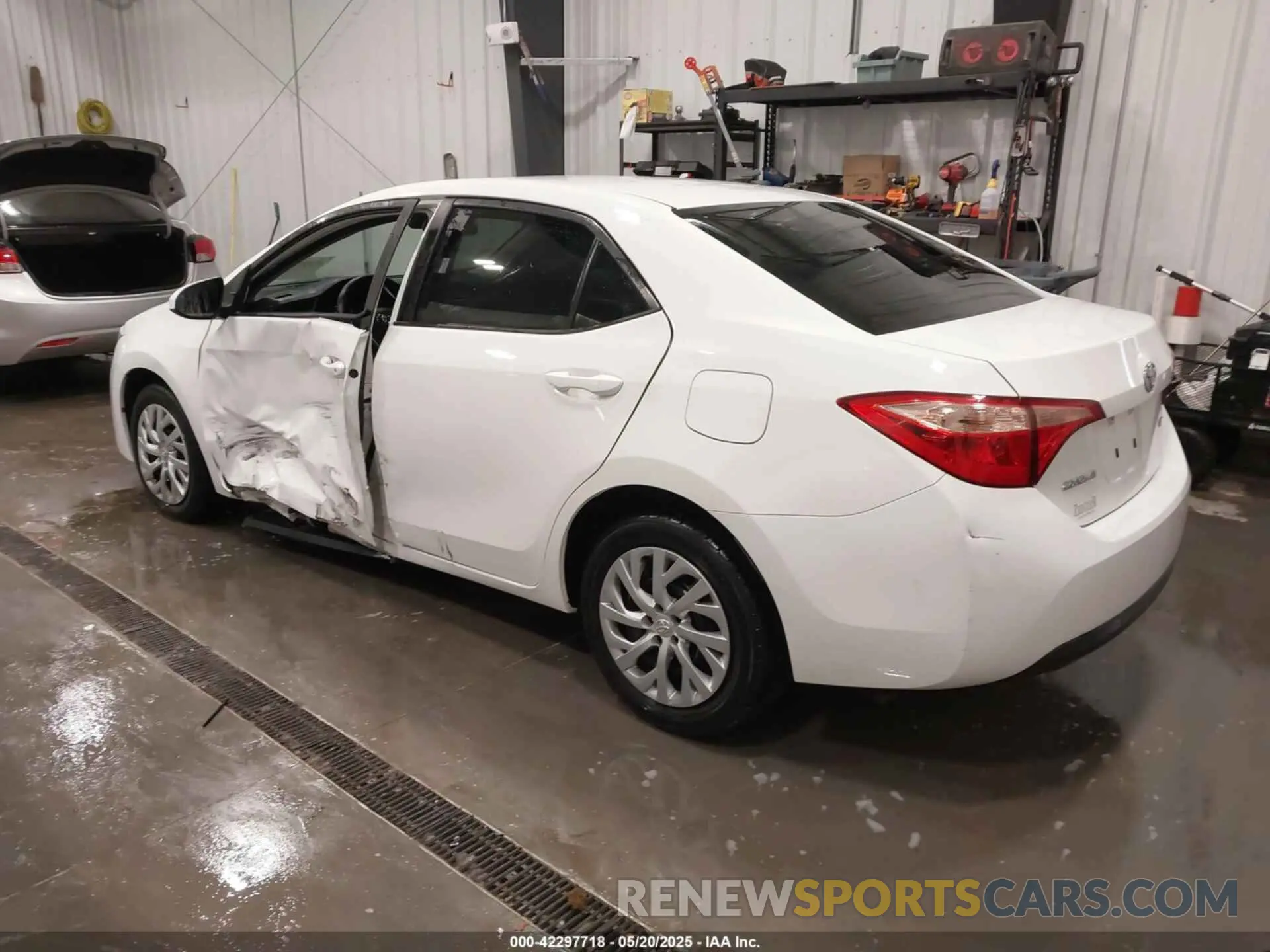 3 fotografías del automóvil dañado 5YFBURHE5KP941051 TOYOTA COROLLA 2019