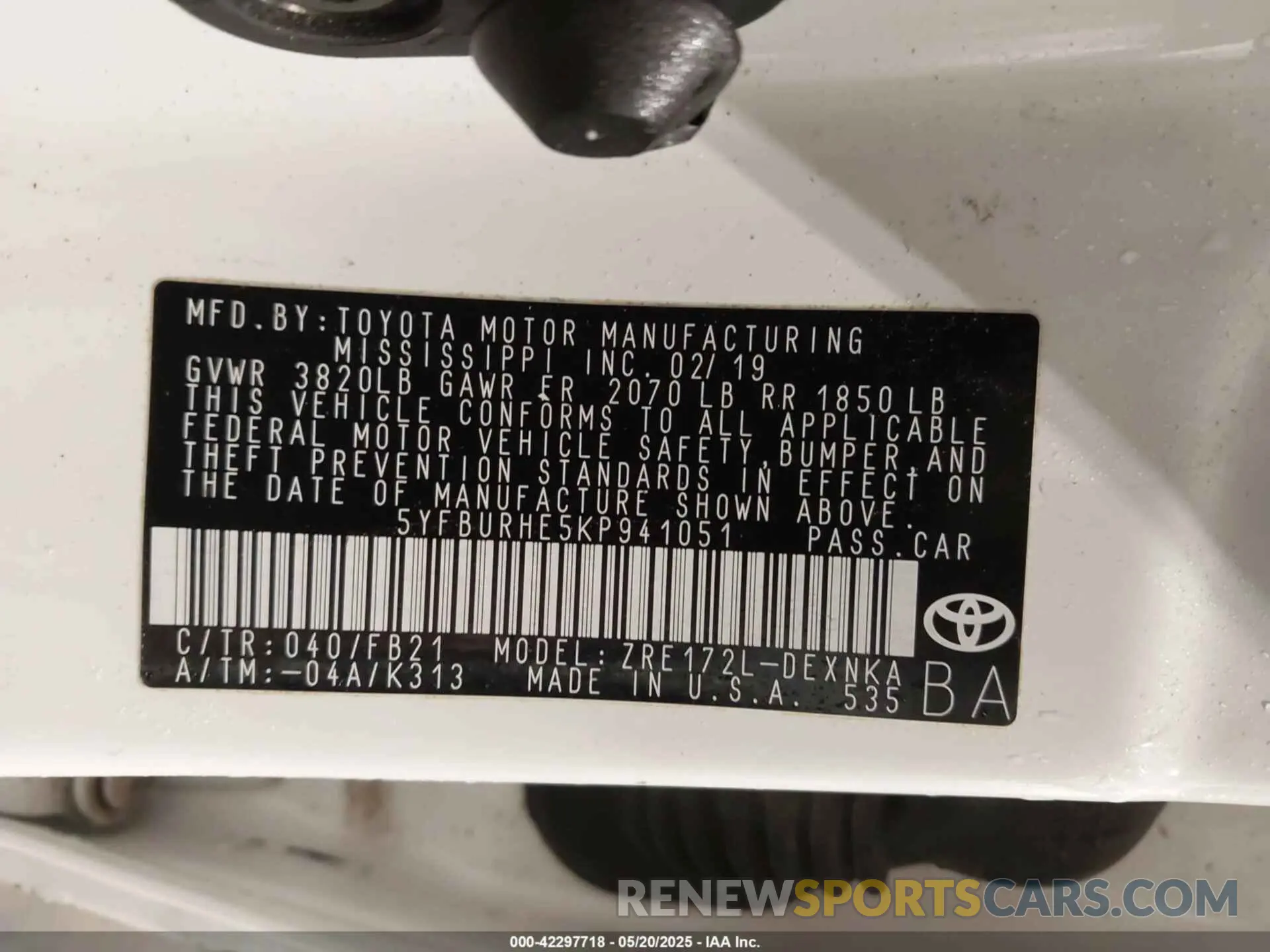 9 fotografías del automóvil dañado 5YFBURHE5KP941051 TOYOTA COROLLA 2019