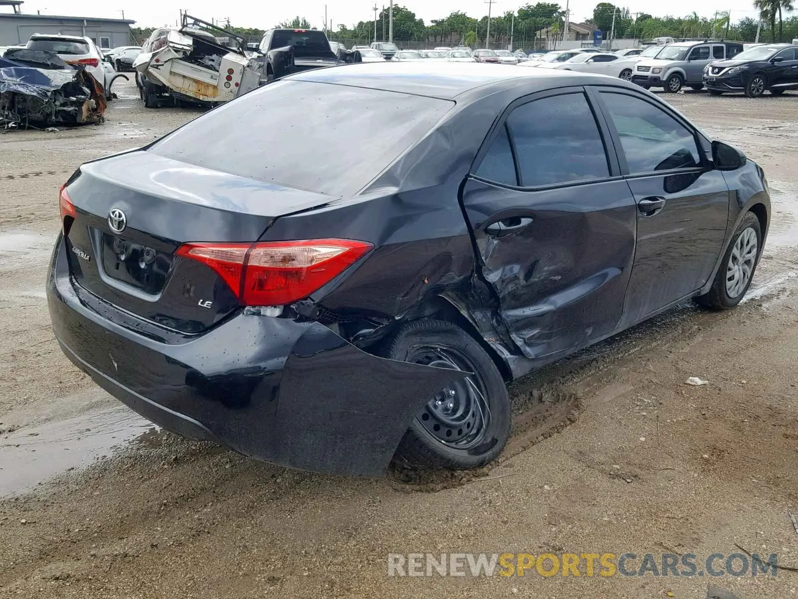 4 fotografías del automóvil dañado 5YFBURHE5KP943110 TOYOTA COROLLA 2019