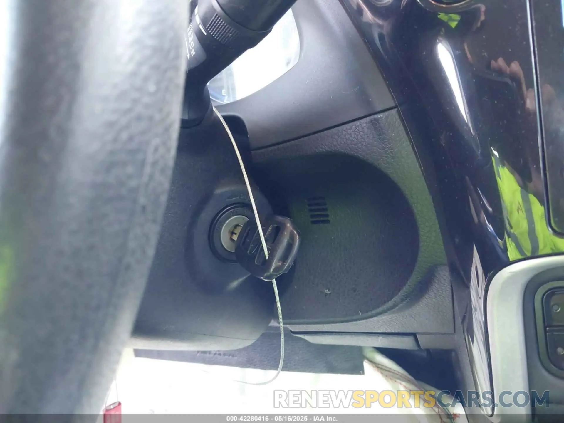 11 fotografías del automóvil dañado 5YFBURHE5KP945830 TOYOTA COROLLA 2019