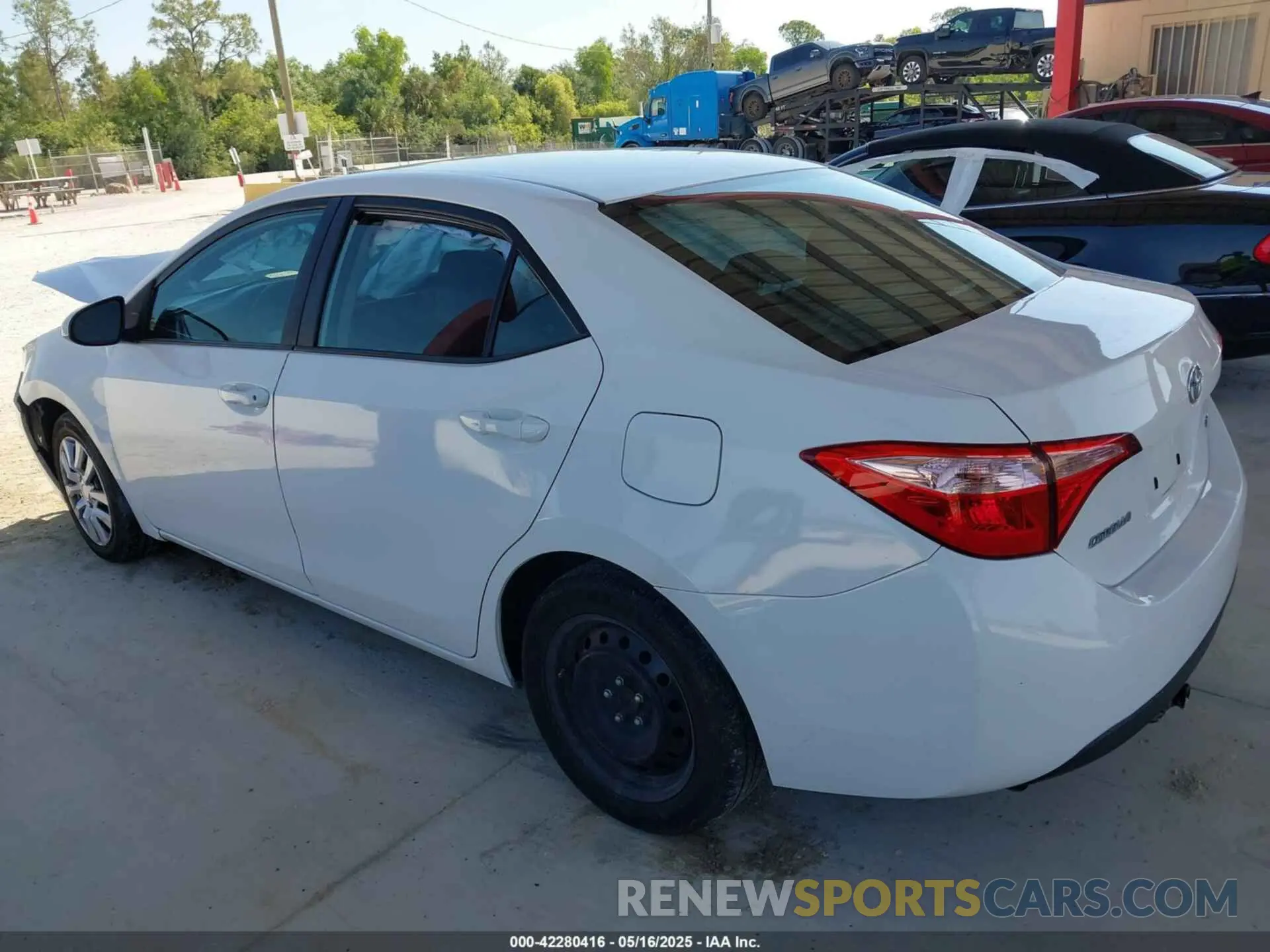 3 fotografías del automóvil dañado 5YFBURHE5KP945830 TOYOTA COROLLA 2019