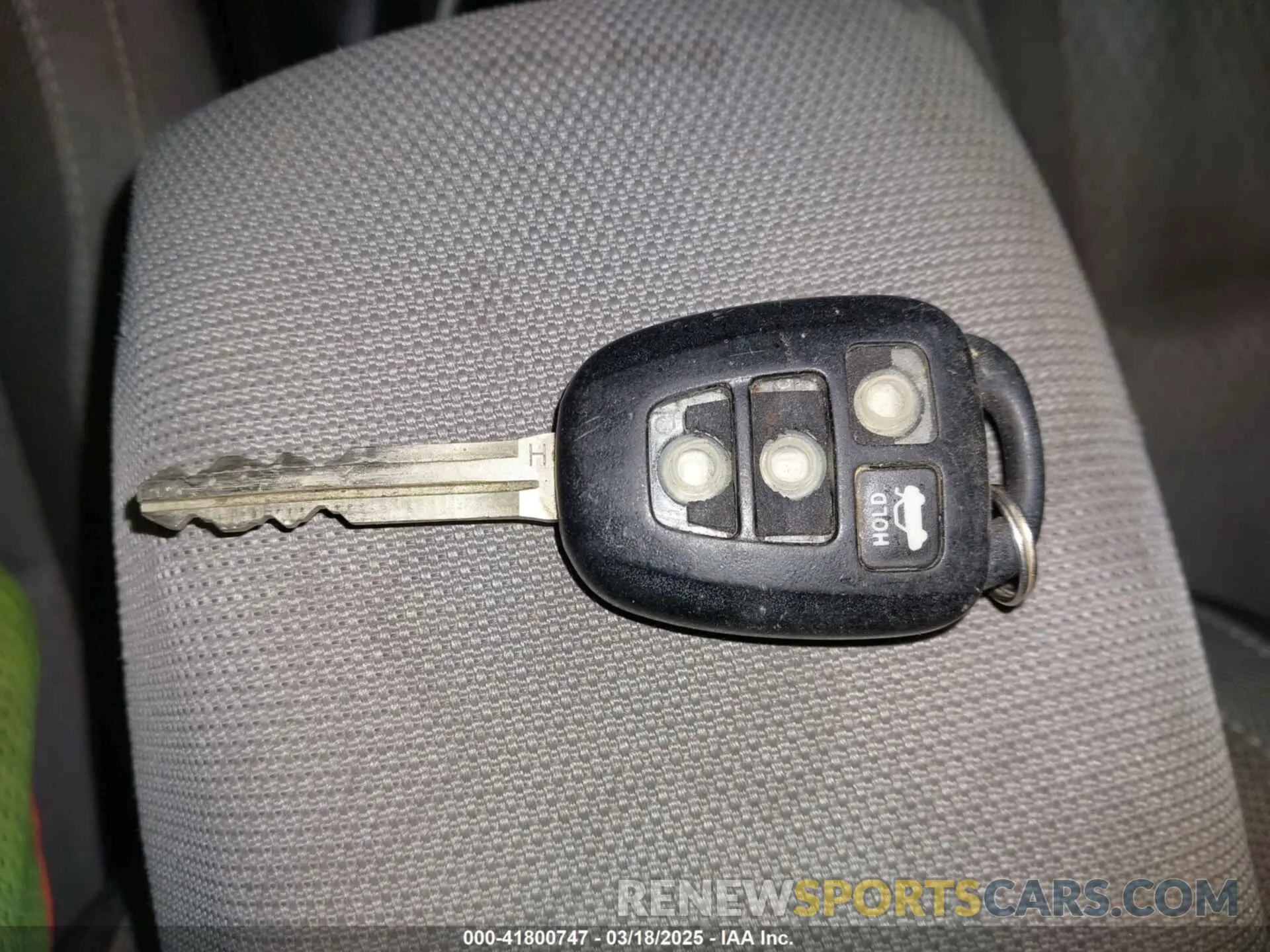 11 fotografías del automóvil dañado 5YFBURHE5KP947349 TOYOTA COROLLA 2019